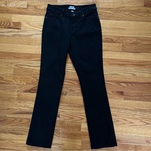 LL Bean Women’s Favorite Fit True Shape straight leg jeans, size 6, black